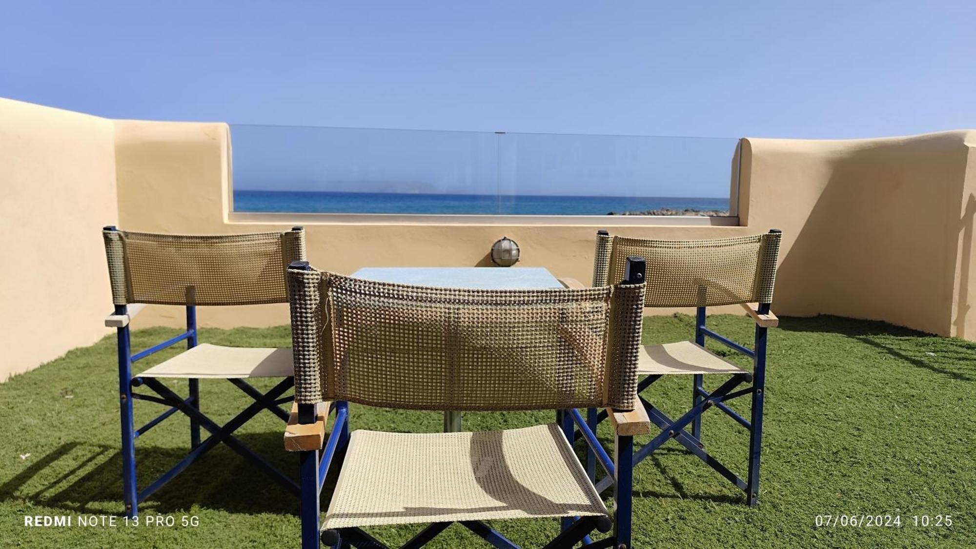 Niros Beachfront Aparthotel Kokkini Hani Exterior photo