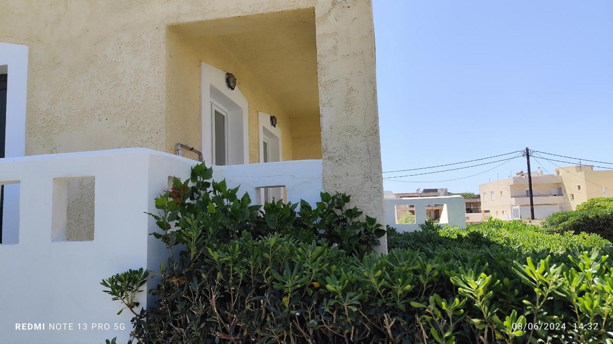 Niros Beachfront Aparthotel Kokkini Hani Exterior photo